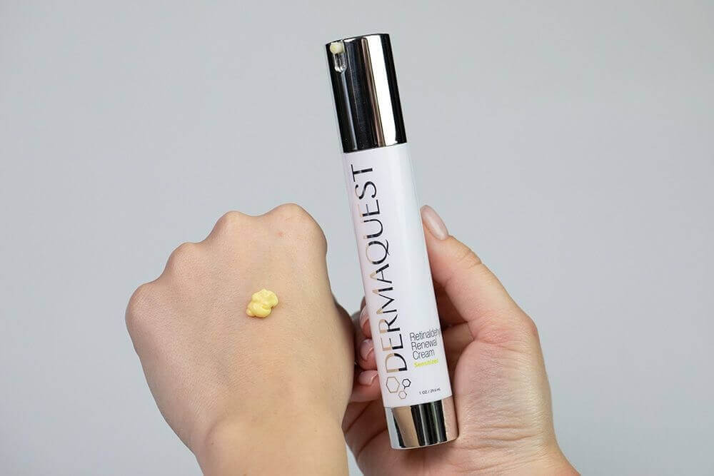 Dermaquest Retinaldehyde Renewal Cream Przeciwstarzeniowy krem do skóry naczynkowej, z rumieniem i trądzikiem różowatym 29,6 ml