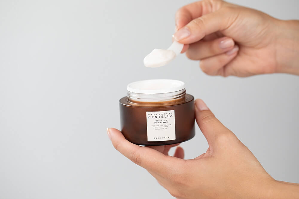 Skin1004 Madagascar Centella Probio-CICA Enrich Cream Intensywnie regenerujący krem z probiotykami 50 ml