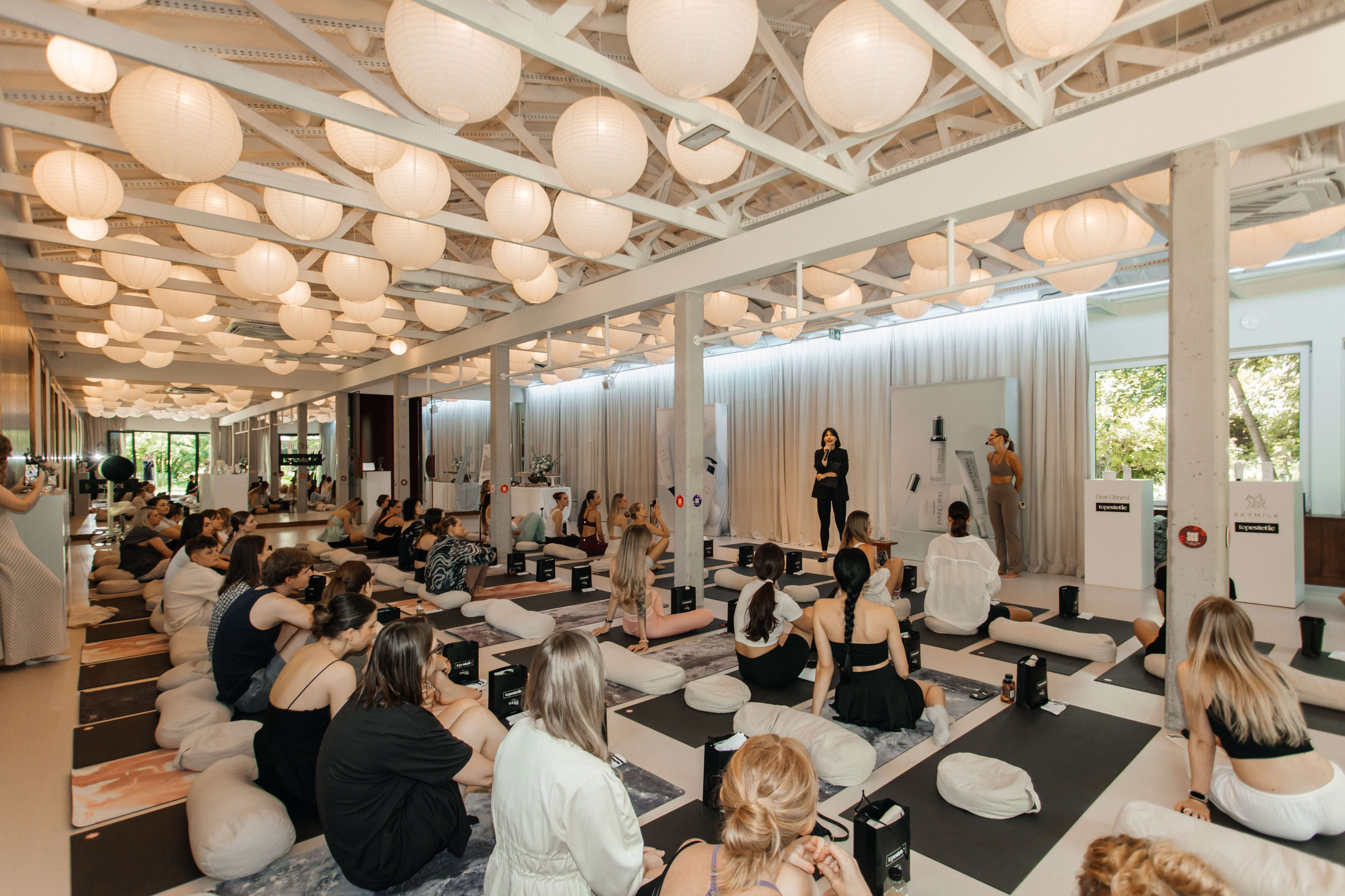 Event Topestetic x Skymilk i Dear Ohneul
