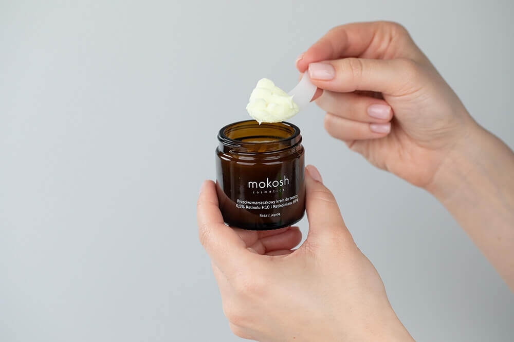 Mokosh Anti Aging Face Cream Rose with Berry Przeciwzmarszczkowy krem do twarzy 0,5% Retinolu H10 i Retinoinianu HPR - Róża z jagodą 60 ml