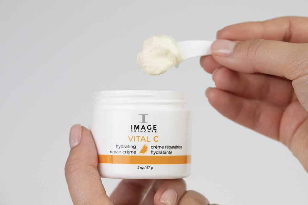Image Skincare Vital C Hydrating Repair Creme Silnie odżywczy i wygładzający zmarszczki krem z 20% wit. A,C i E 56,7 g