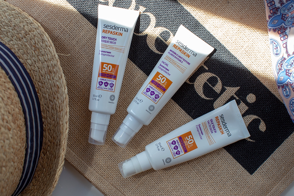 Sesderma Repaskin Dry Touch SPF 50 Krem ochronny SPF50, 50 mlSesderma Repaskin Fluido Invisible SPF 50 Emulsja 50 mlSesderma Repaskin Silk Touch SPF 50 Krem liposomowy SPF 50 50 ml