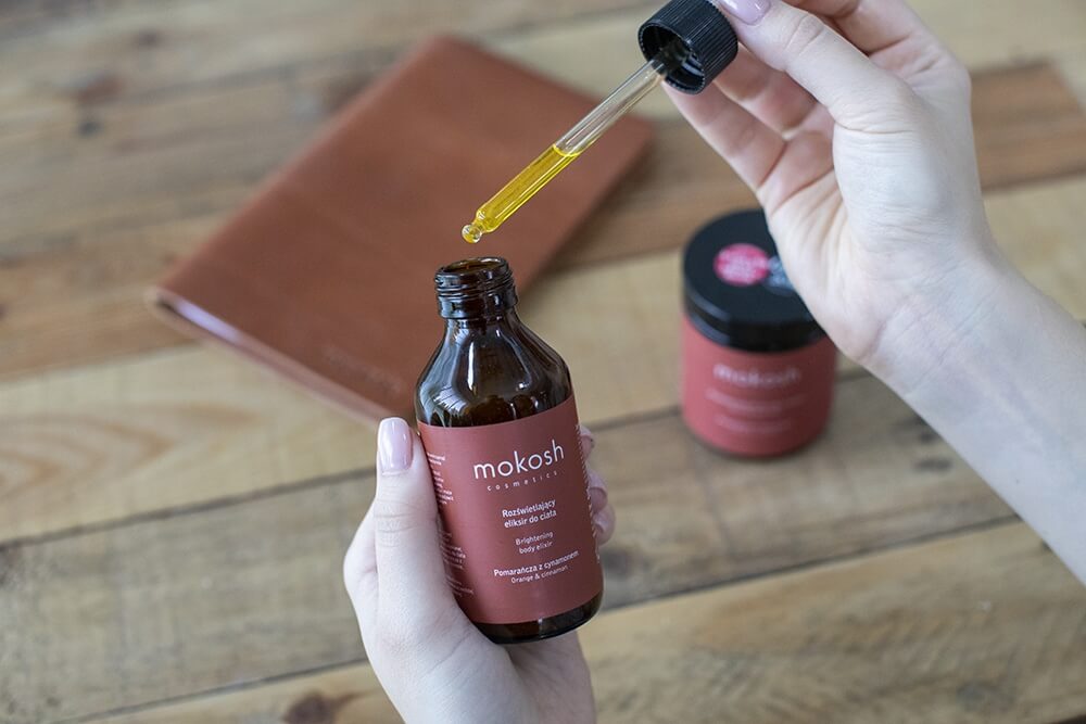Mokosh Brightening Body Elixir Orange&Cinnamon Rozświetlający eliksir do ciała - Pomarańcza z cynamonem 100 ml