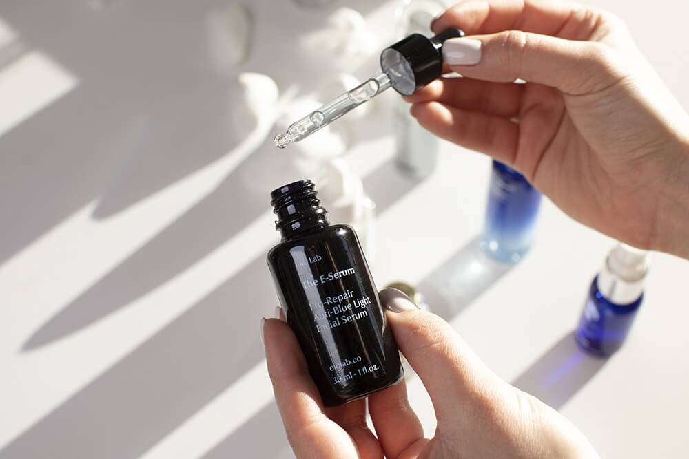 Oio Lab The E-Serum Anti Blue Light Naprawcze serum do twarzy 30 ml
