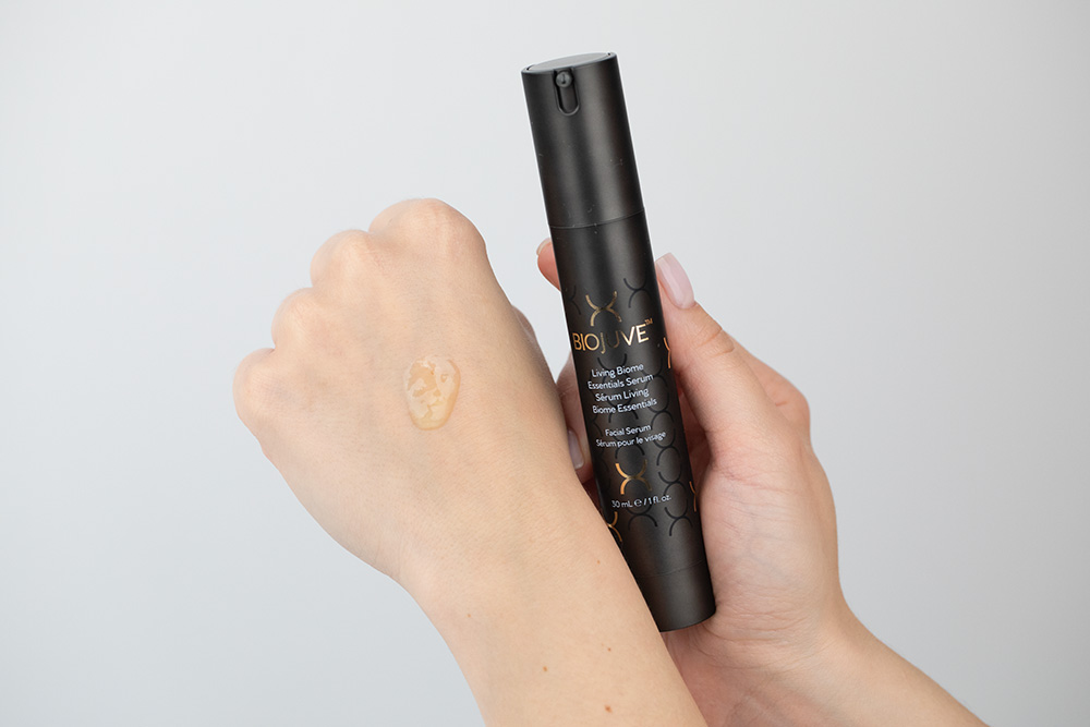 Biojuve Living Biome Essentials Duo ZESTAW Serum do twarzy 30 ml + Rewitalizująca mgiełka aktywująca 50 ml
