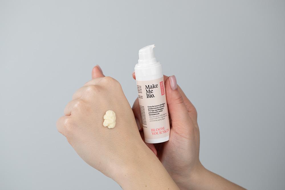 Make Me Bio Bloom Your Skin Krem do twarzy niwelujący przebarwienia 30 ml