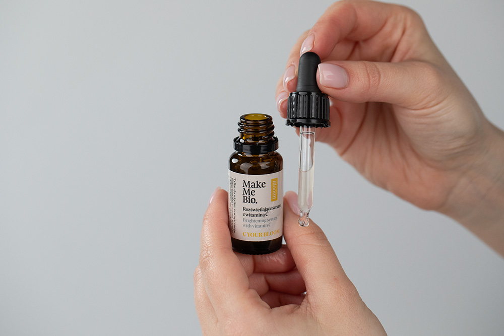 Make Me Bio C Your Bloom Rozświetlające serum z witaminą C 15 ml