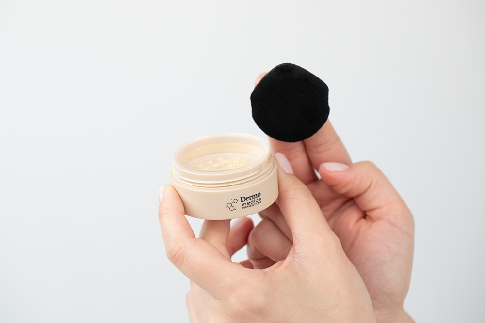 Dermomedica Loose Powder Skin Perfector Satynowy puder wygładzająco-utrwalający 6 g