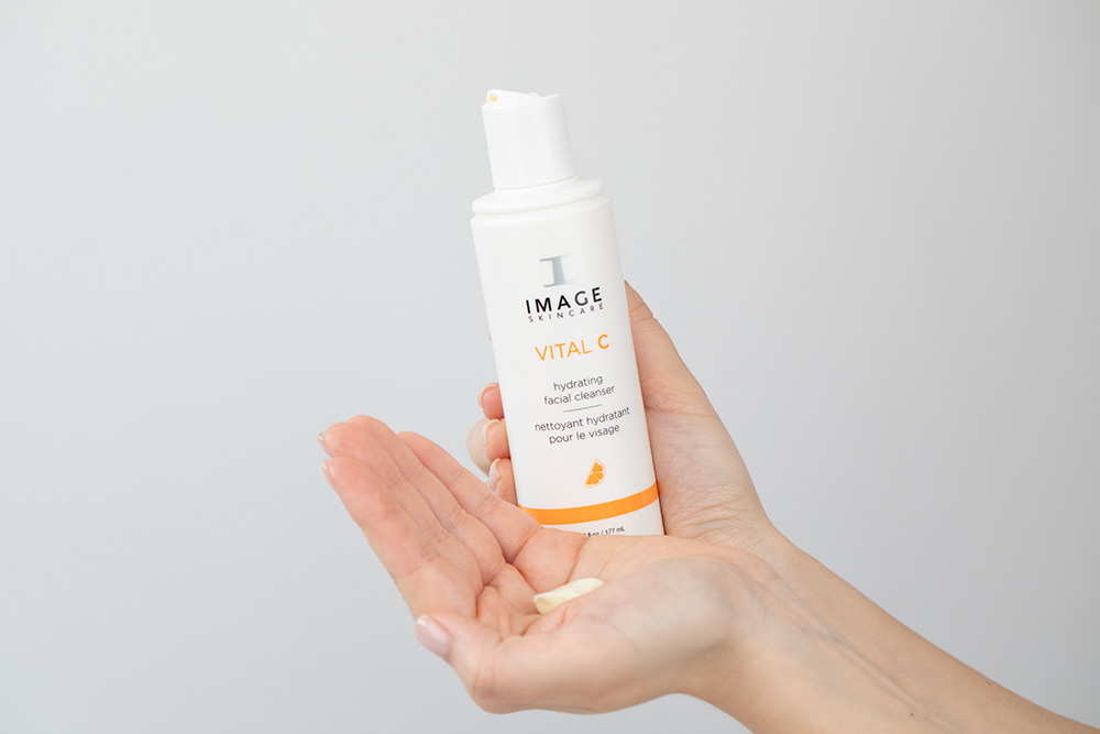 Image Skincare Hydrating Facial Cleanser 12% Kremowy preparat oczyszczający z 12% wit. C 177 ml