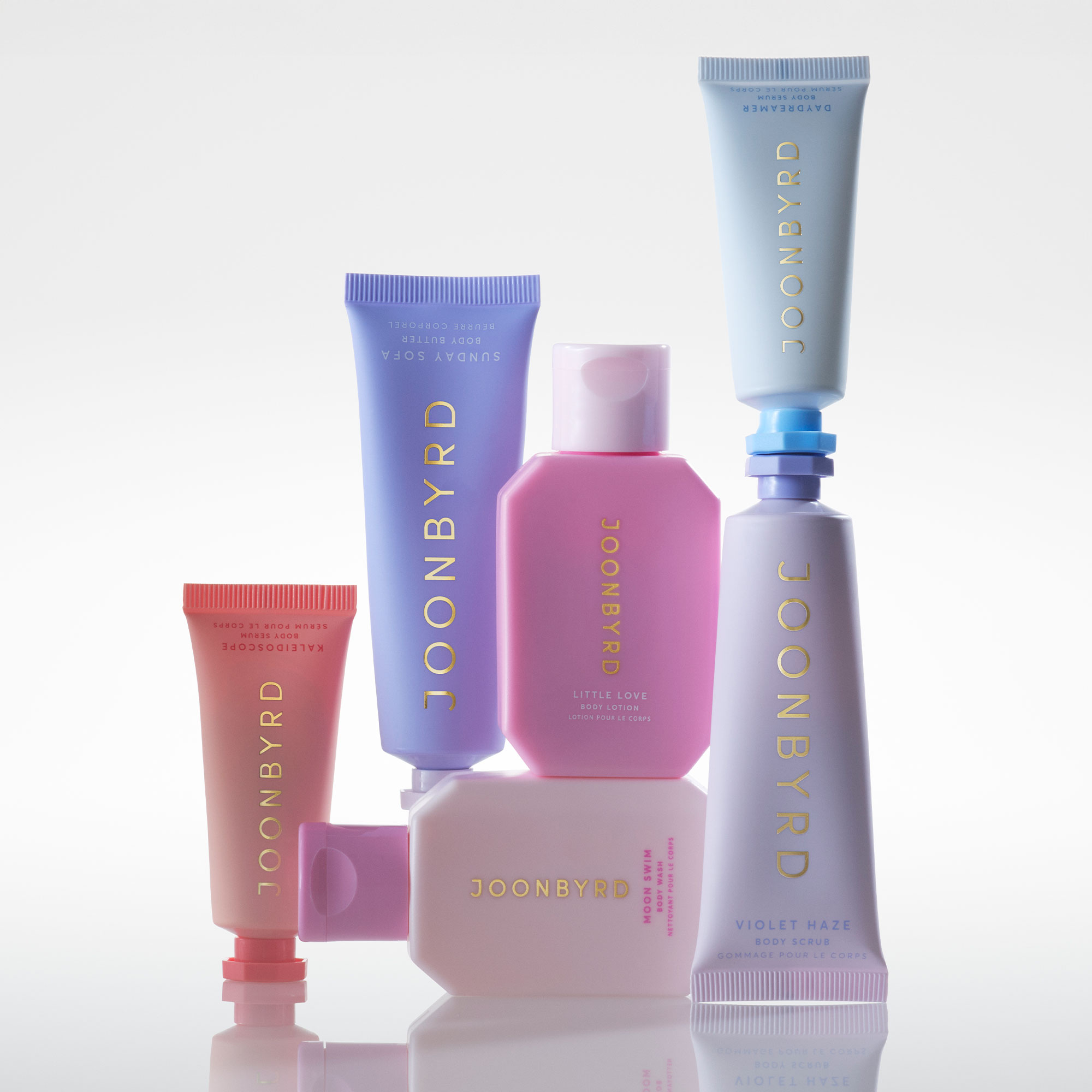 Joonbyrd Better Together Body Essentials Kit ZESTAW Nawilżający żel pod prysznic 50 ml + Balsam do ciała 50 ml + Peeling do ciała 30 ml + Masło do ciała 30 ml + Serum do ciała 15 ml