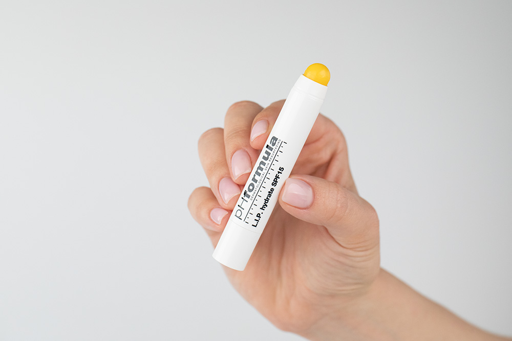 pHformula L. I. P. Hydrate SPF 15 Pomadka do ust z filtrem UVA i UVB 3 g