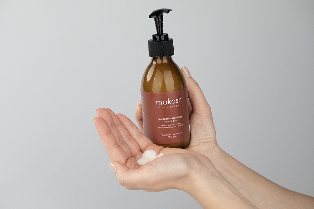 Mokosh Moisturizing and Glow Body Lotion - Orange with Cinnamon Nawilżająco - rozświetlający lotion do ciała 200 ml