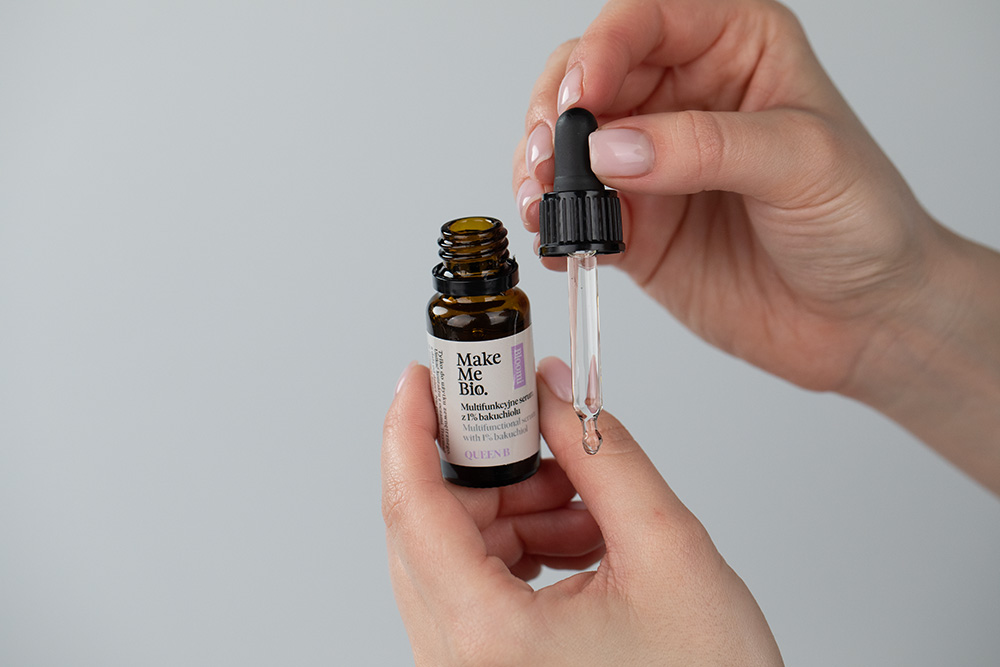 Make Me Bio Queen B Multifunkcyjne serum z 1% bakuchiolu 15 ml