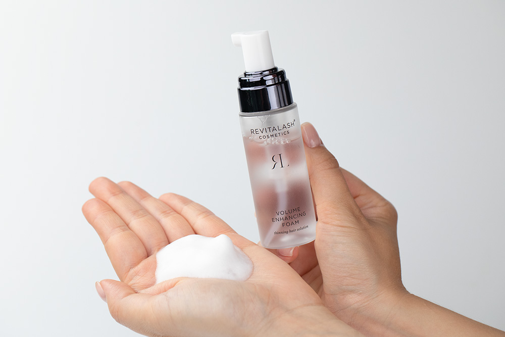 Revitalash Volume Enhancing Foam Pianka stymulująca wzrost włosów 55 ml