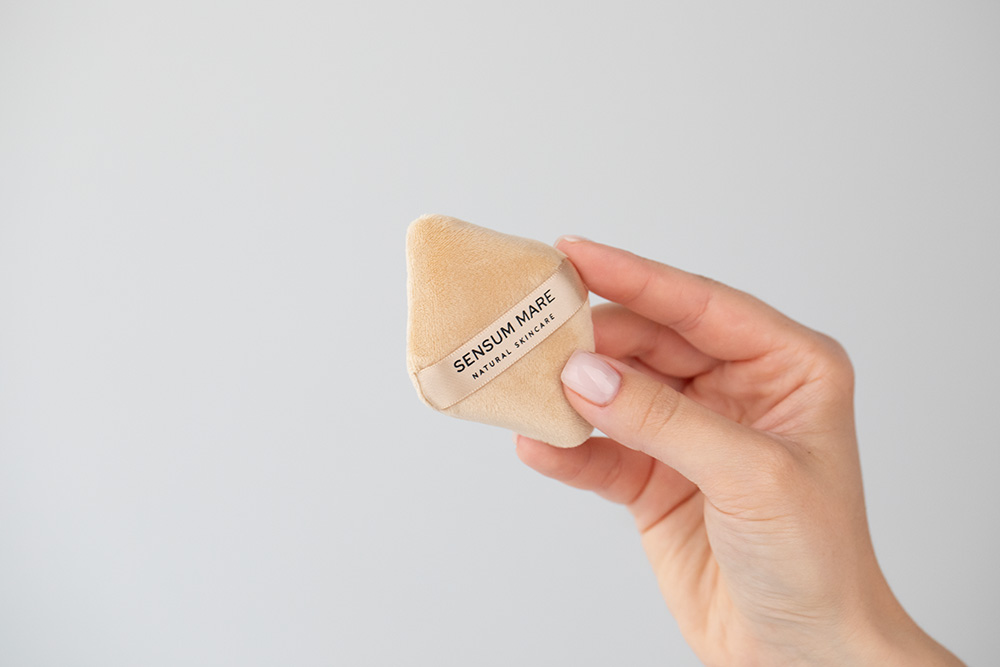 Sensum Mare AlgoTone Ideal Powder Puff Aksamitnie miękki puszek do pudru 1 szt